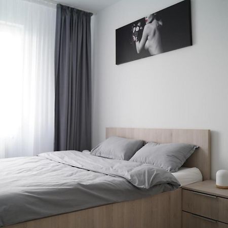 Silence Appartments Орадя Екстер'єр фото